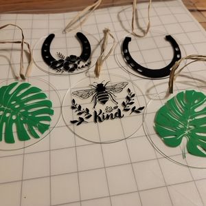 Custom Christmas Ornaments!